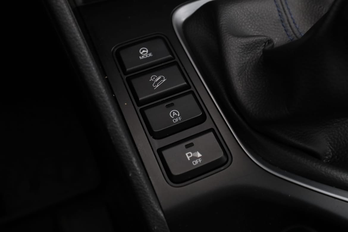 Vehicle Image 25