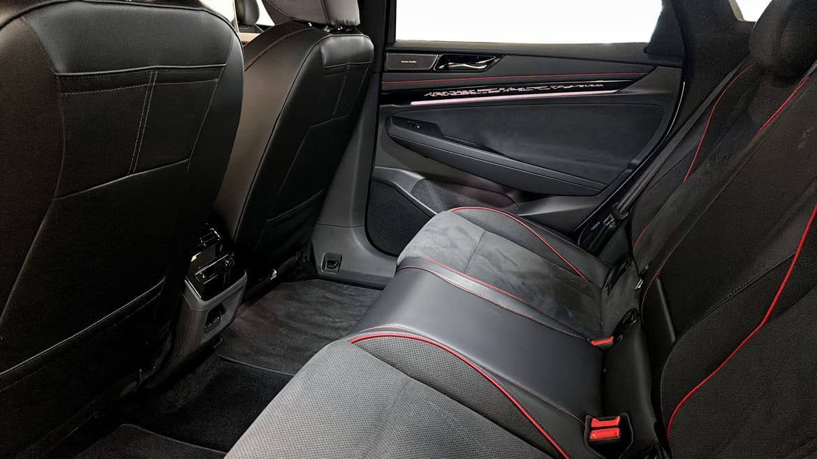 Vehicle Image 12