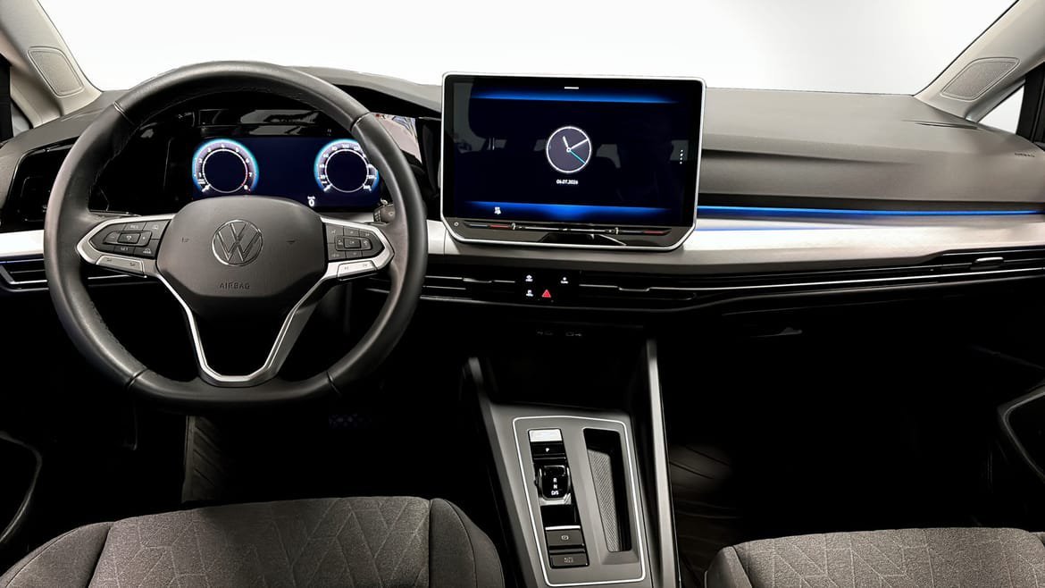 Vehicle Image 10