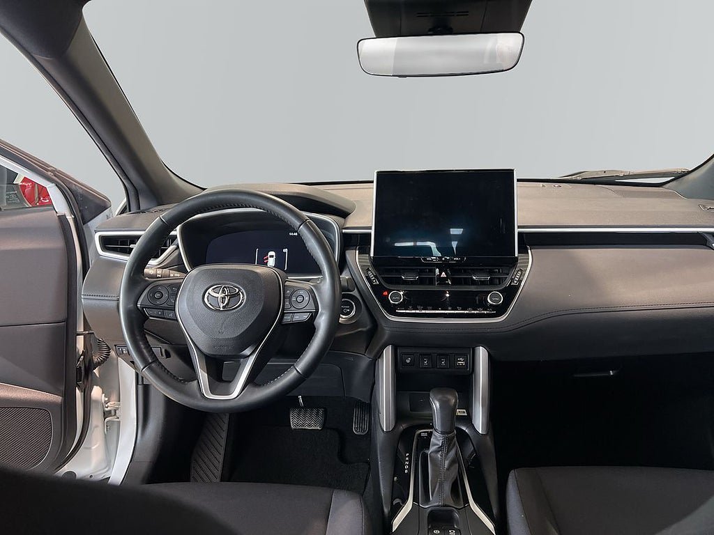 Vehicle Image 8