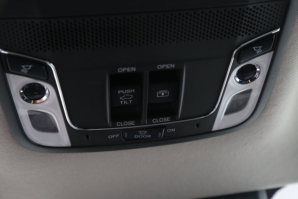 Vehicle Image 21