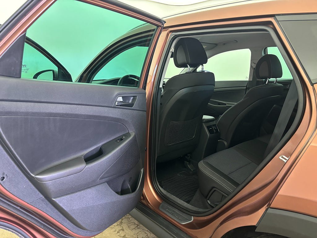 Vehicle Image 13