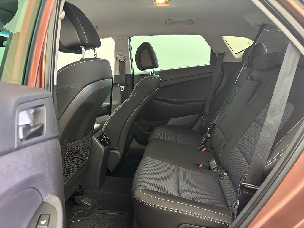 Vehicle Image 14