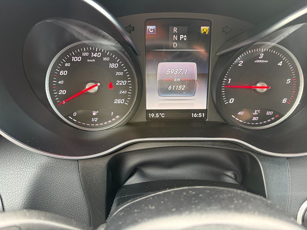 Vehicle Image 17