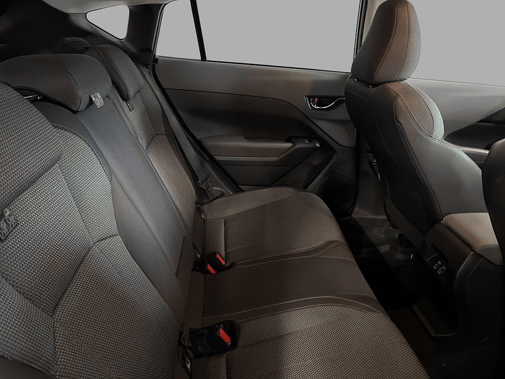 Vehicle Image 11