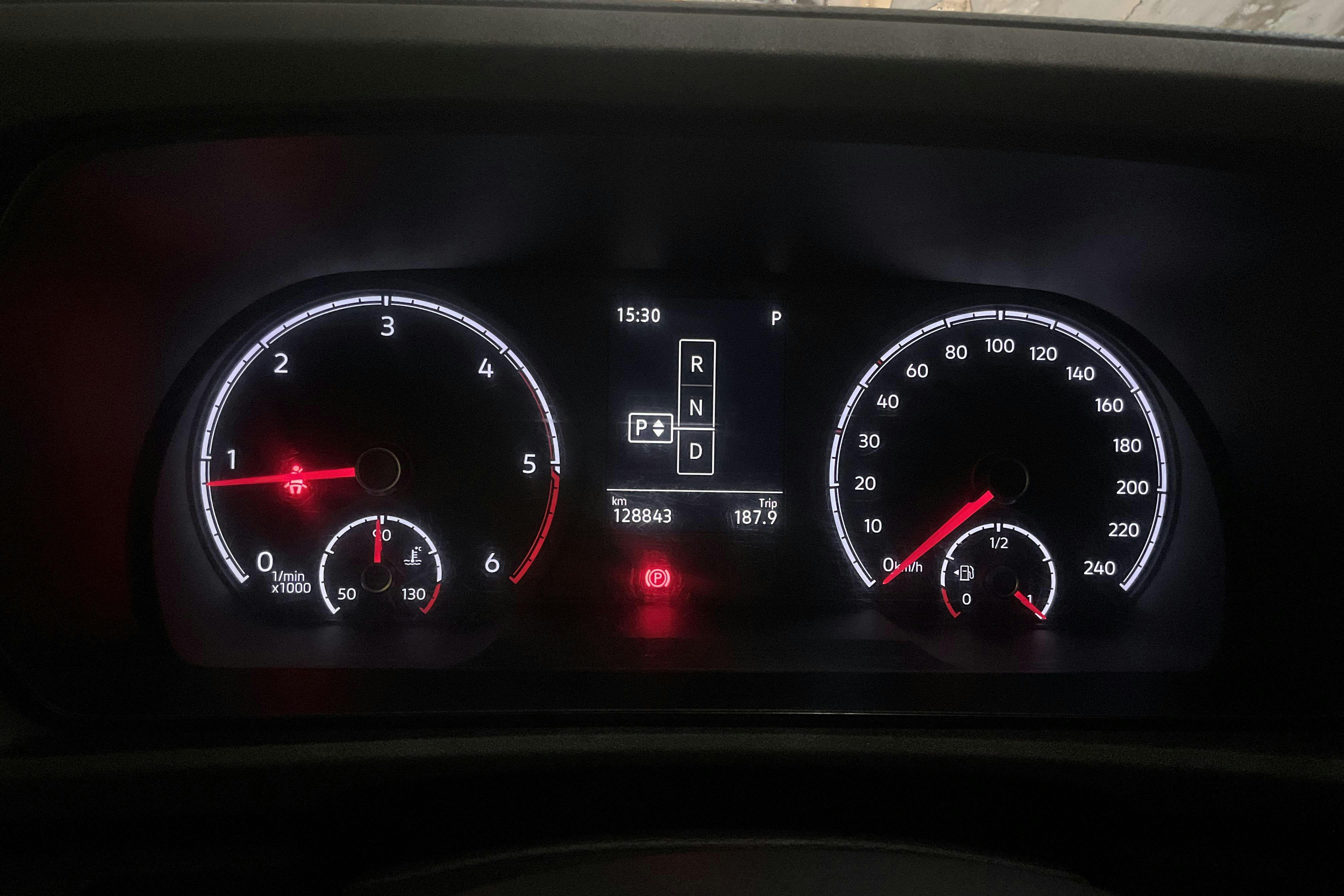 Vehicle Image 9
