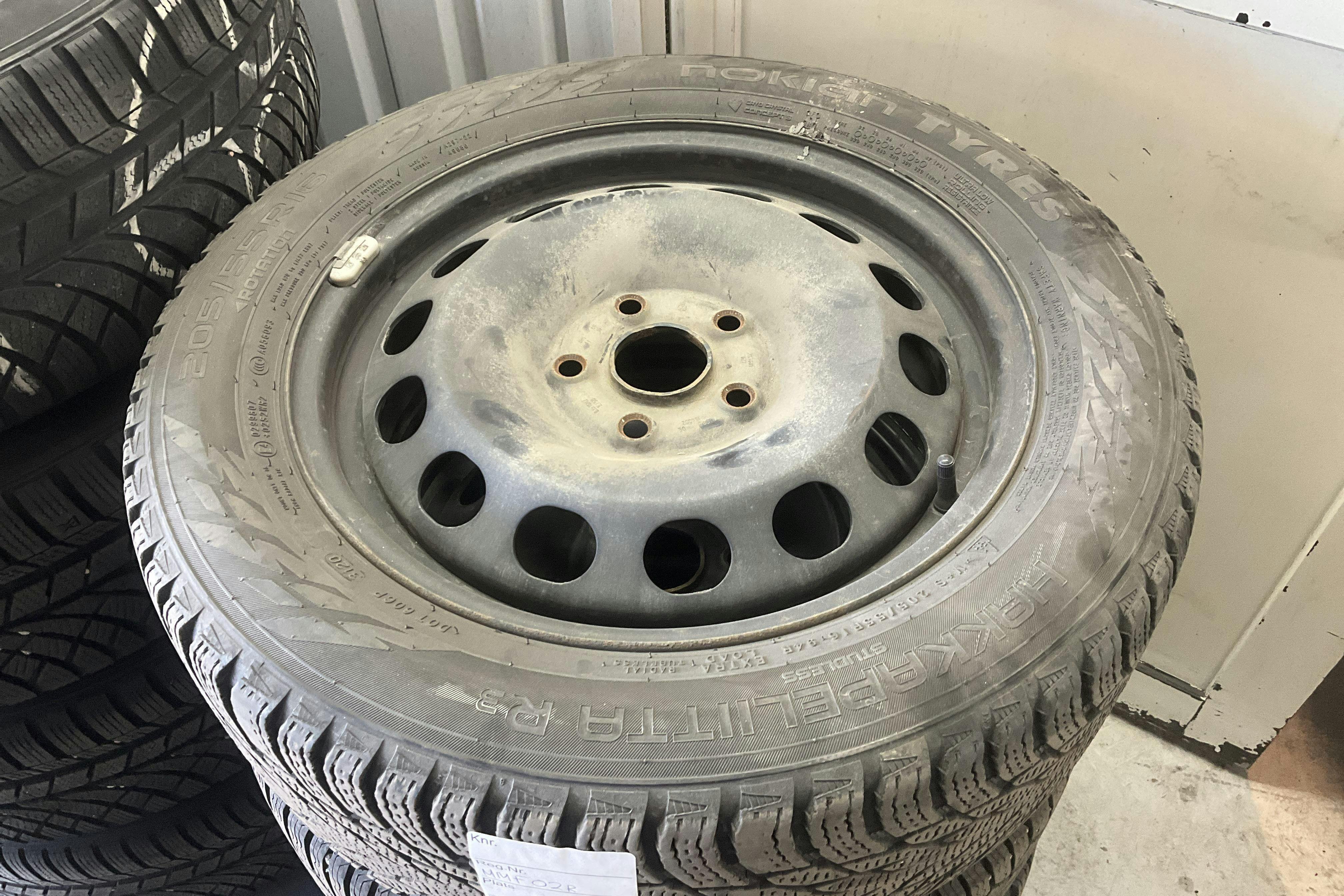 Vehicle Image 13