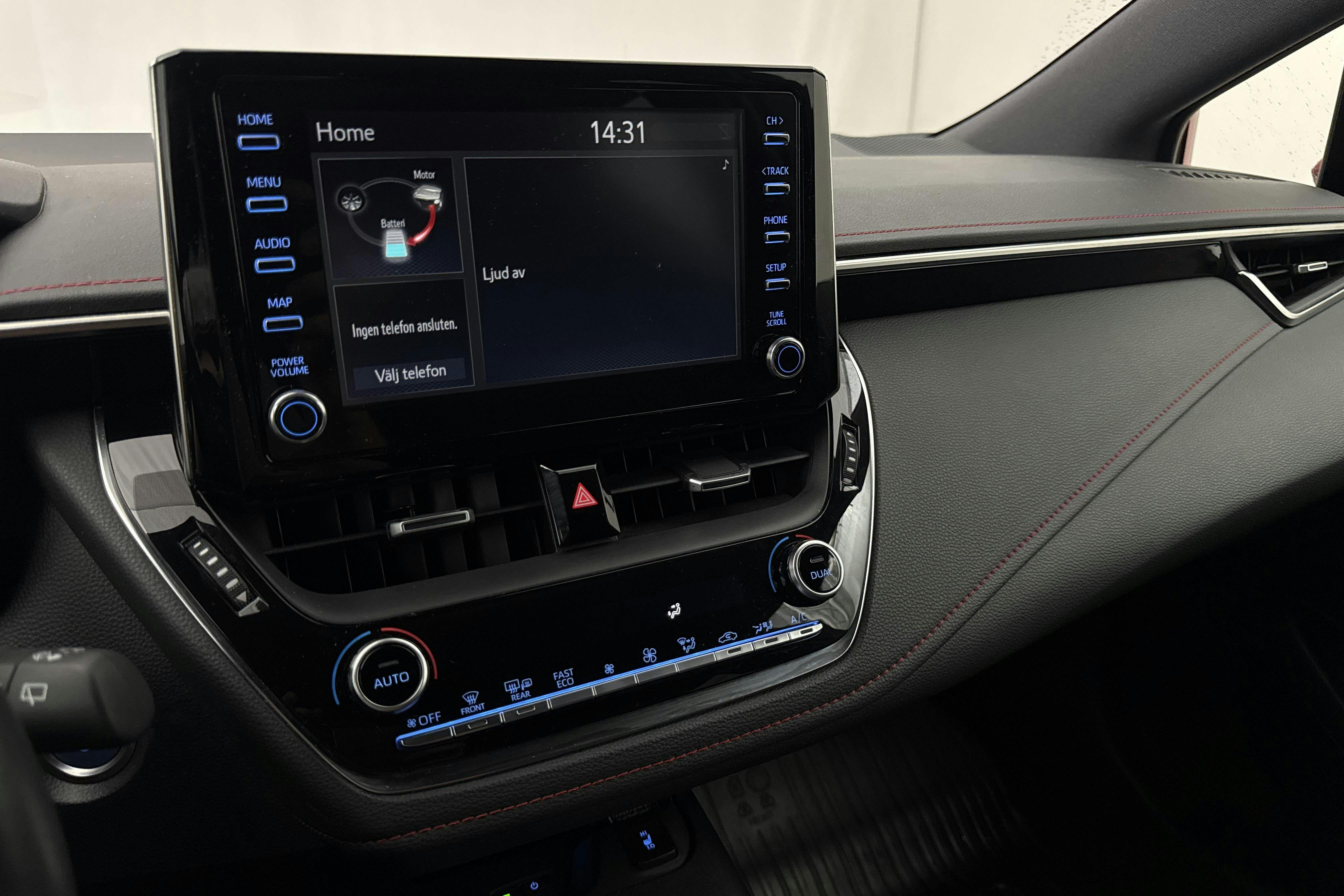 Vehicle Image 12