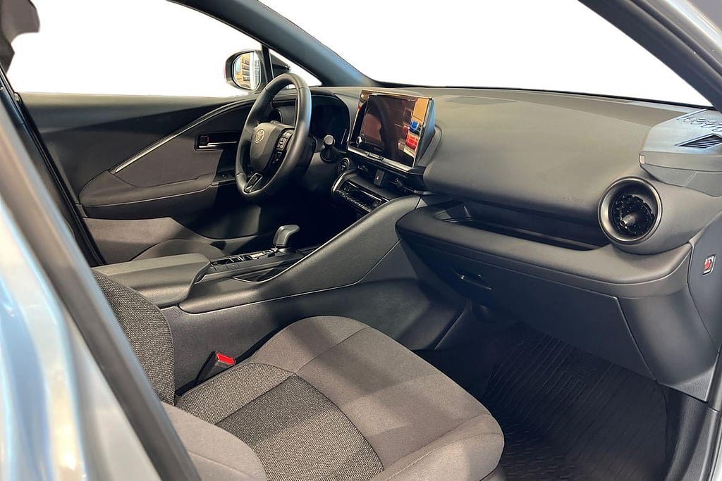 Vehicle Image 7
