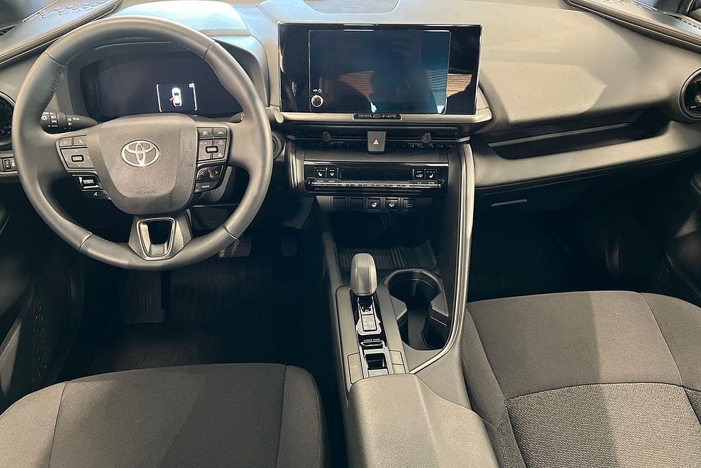 Vehicle Image 10