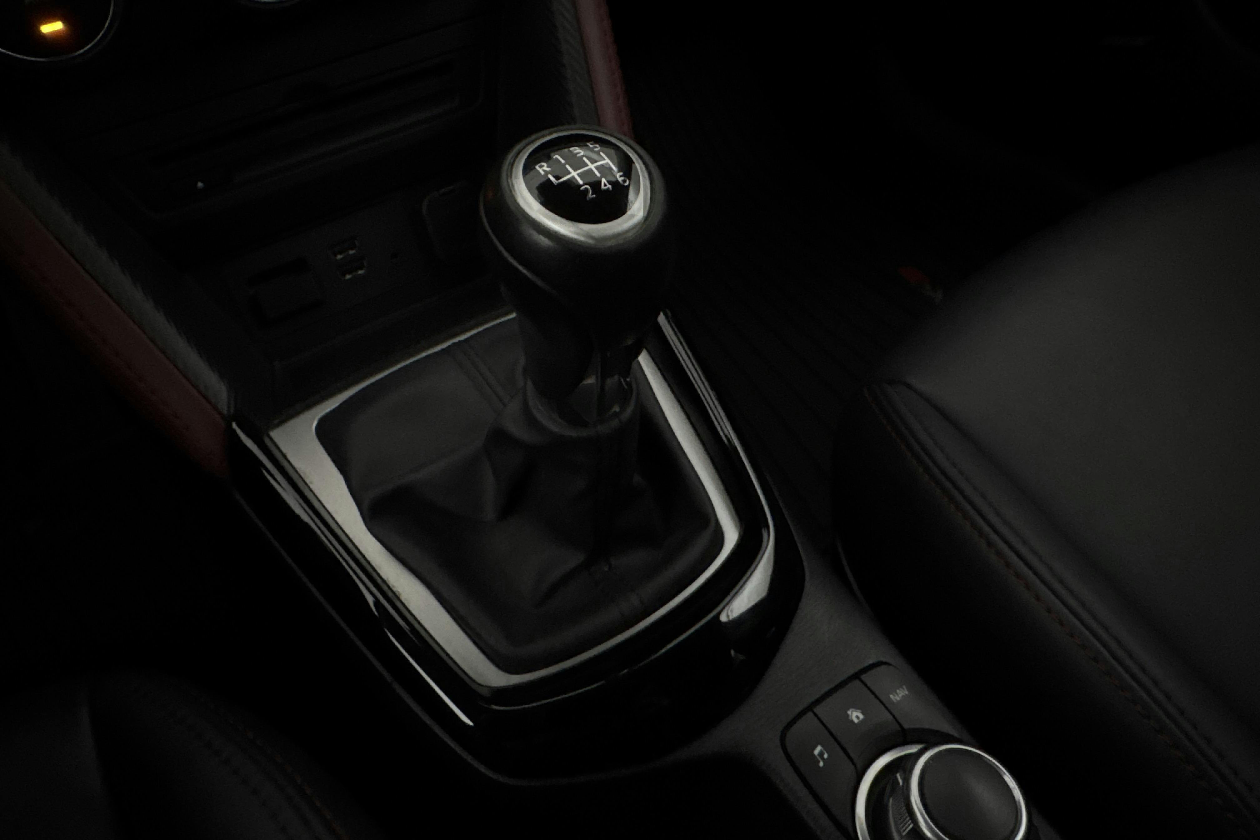 Vehicle Image 15