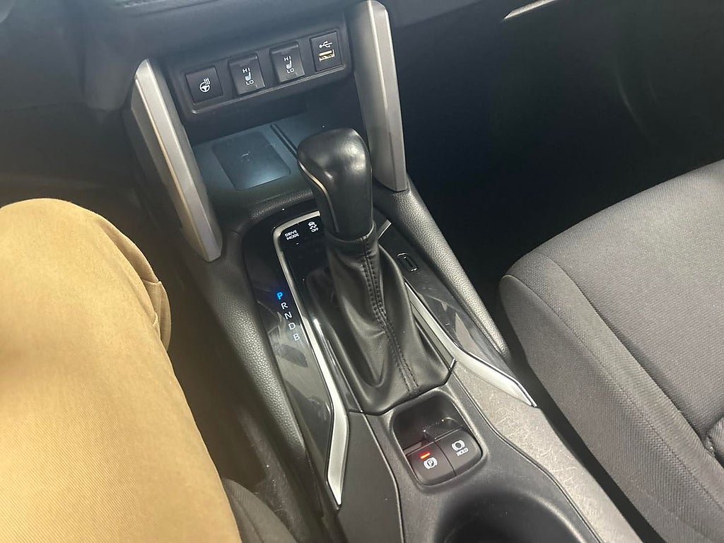 Vehicle Image 18