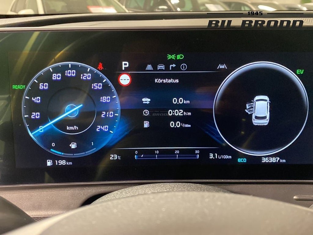 Vehicle Image 10