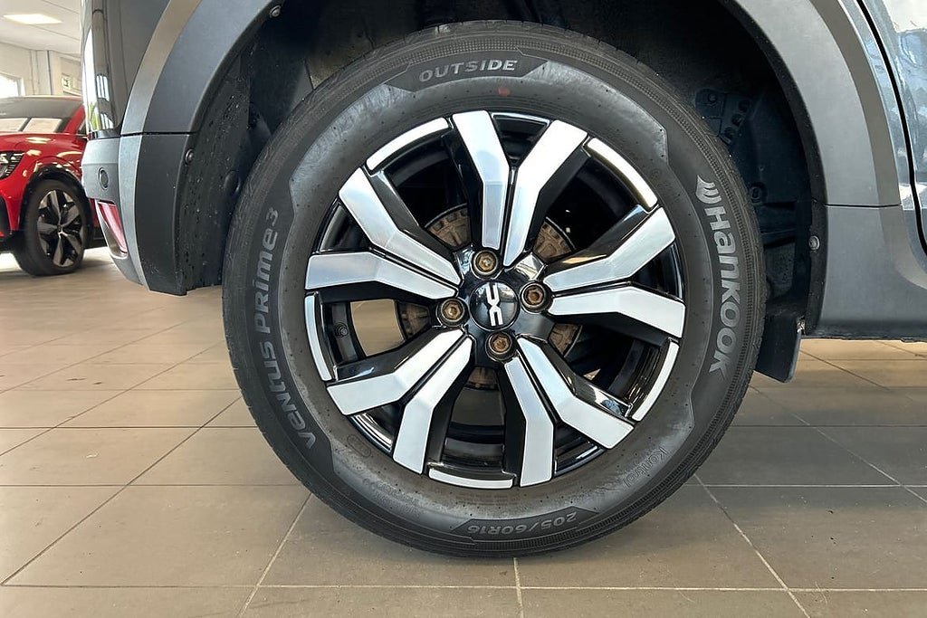 Vehicle Image 17