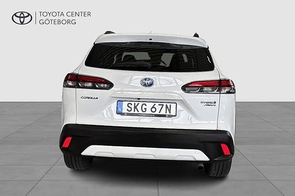 Vehicle Image 6