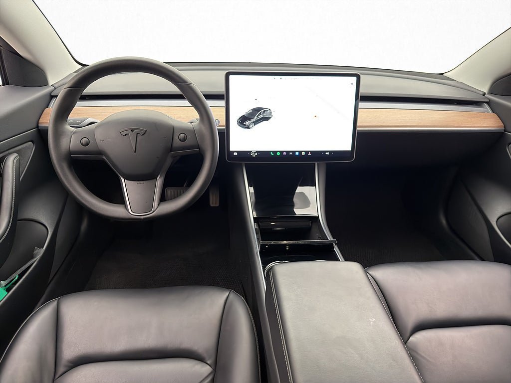 Vehicle Image 17