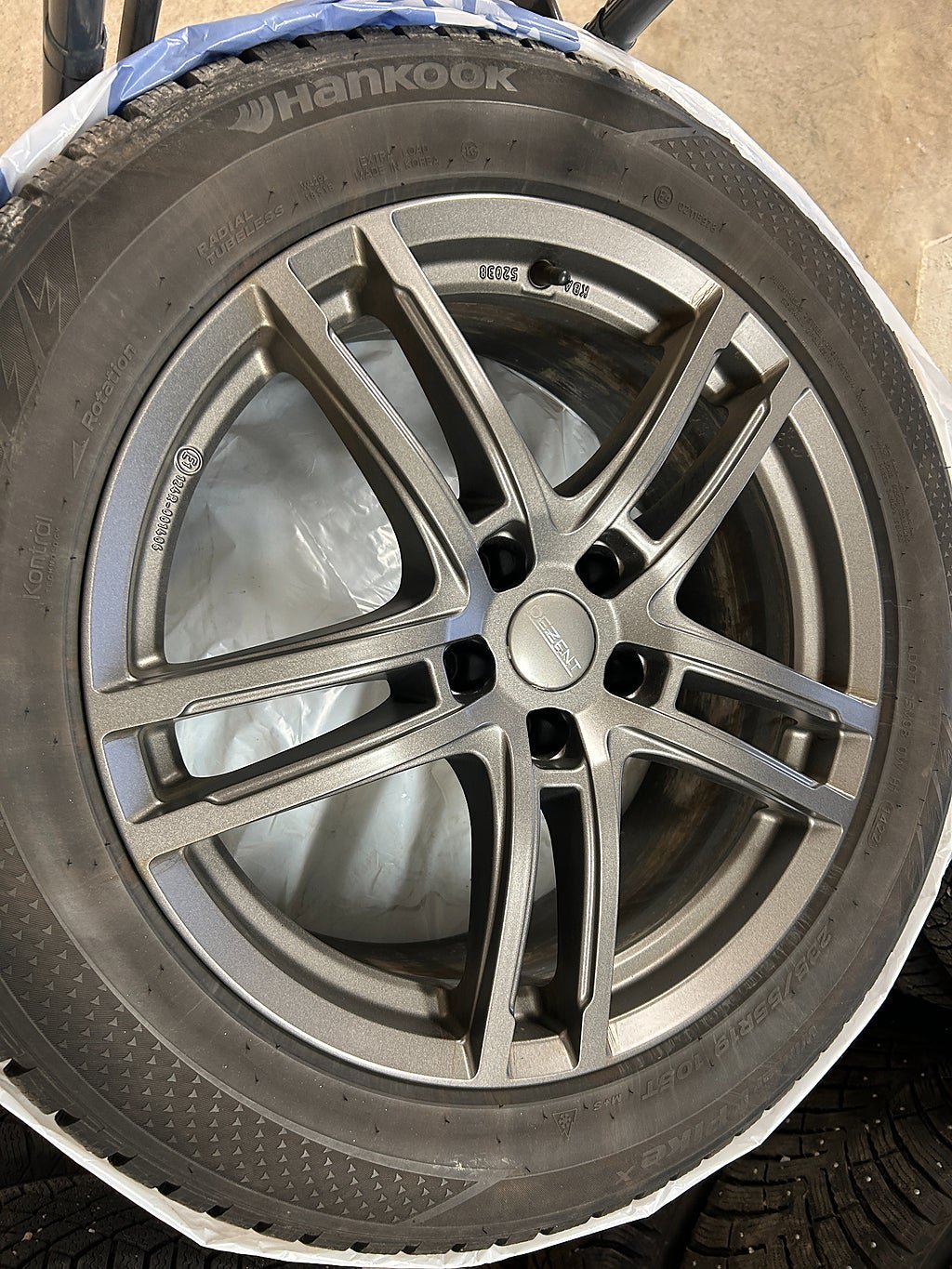 Vehicle Image 31
