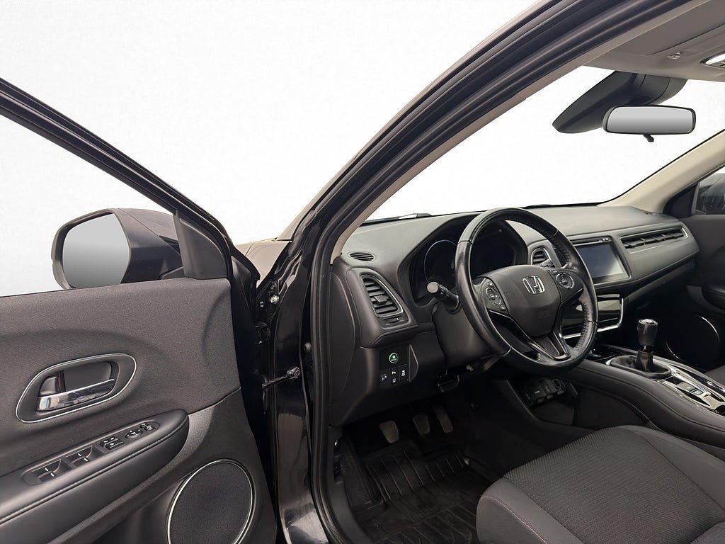 Vehicle Image 11