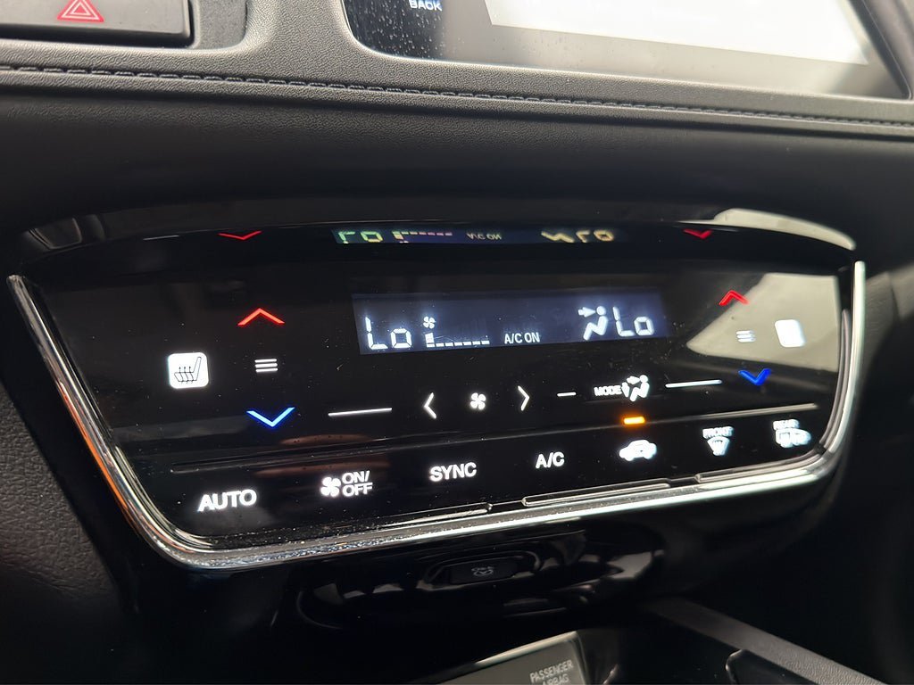 Vehicle Image 22