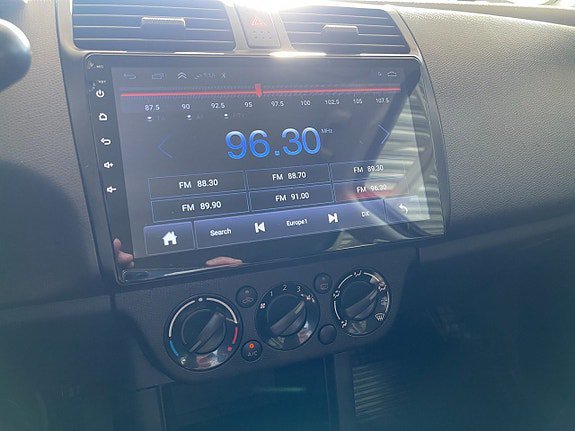 Vehicle Image 19