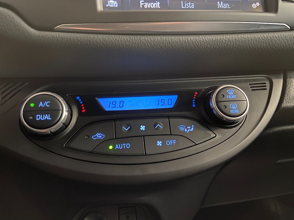 Vehicle Image 18