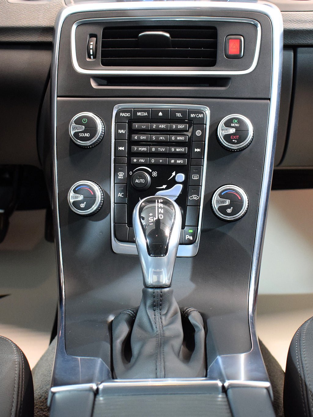 Vehicle Image 20