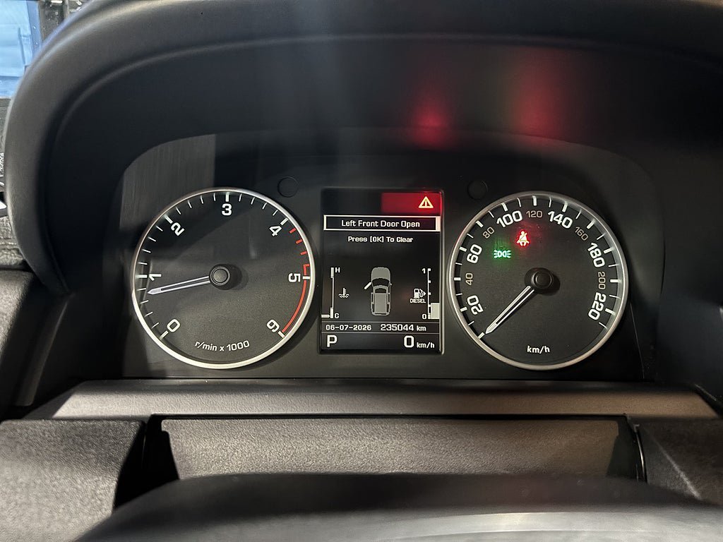 Vehicle Image 13