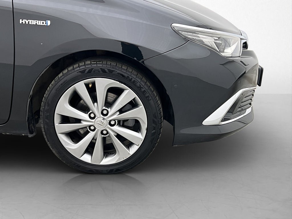 Vehicle Image 10