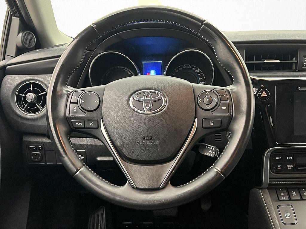Vehicle Image 18