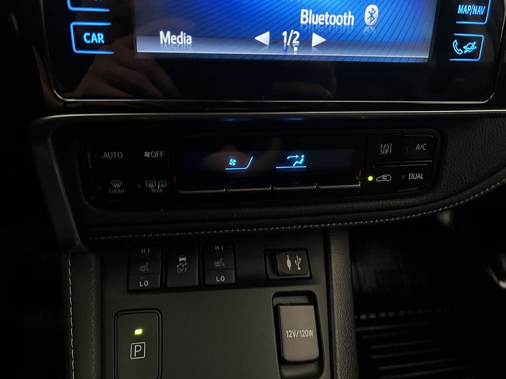 Vehicle Image 22