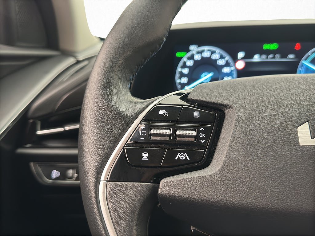 Vehicle Image 29