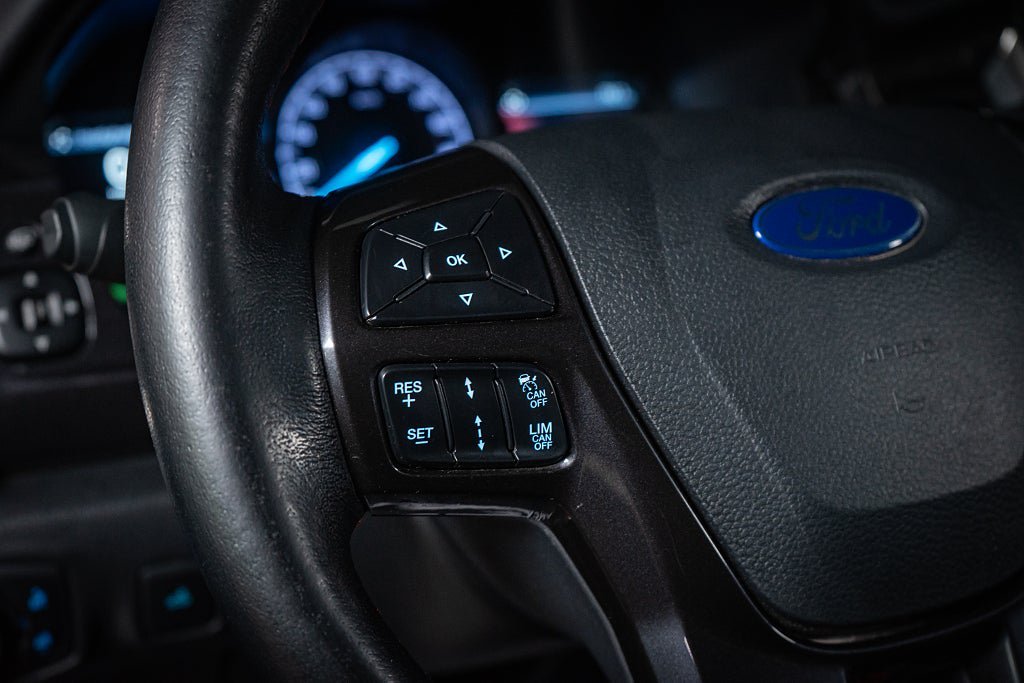 Vehicle Image 22