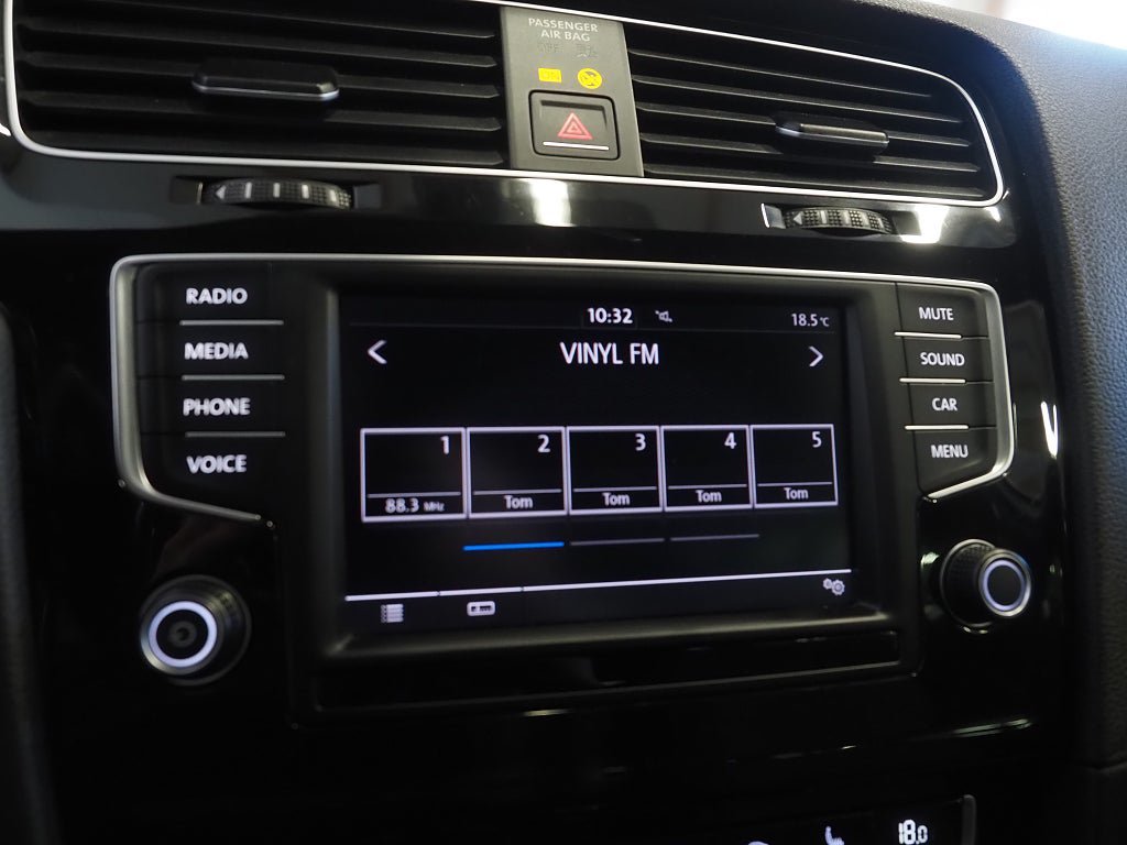 Vehicle Image 18