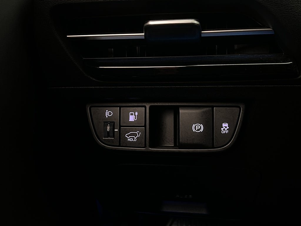 Vehicle Image 33