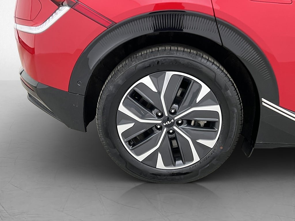 Vehicle Image 35
