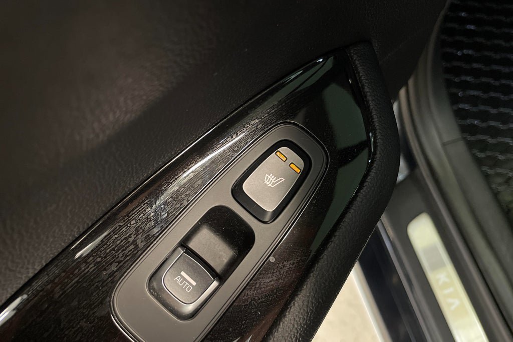 Vehicle Image 28