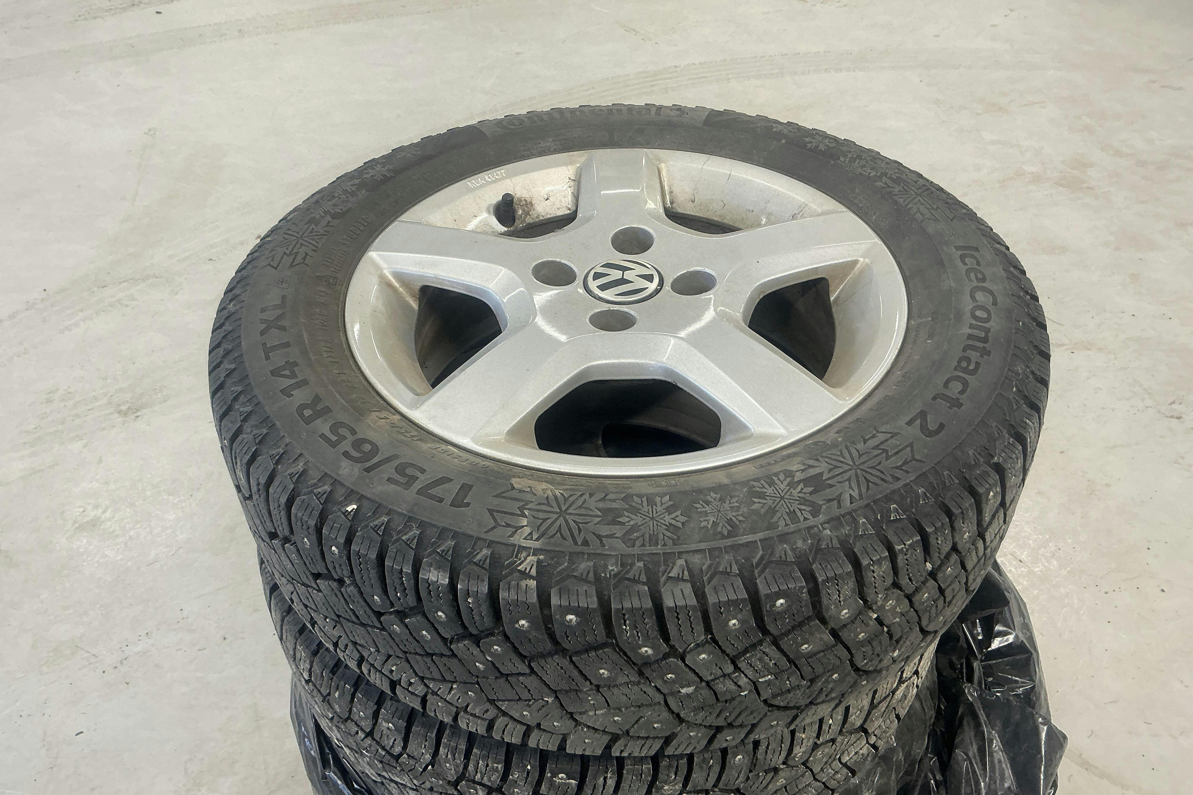 Vehicle Image 13
