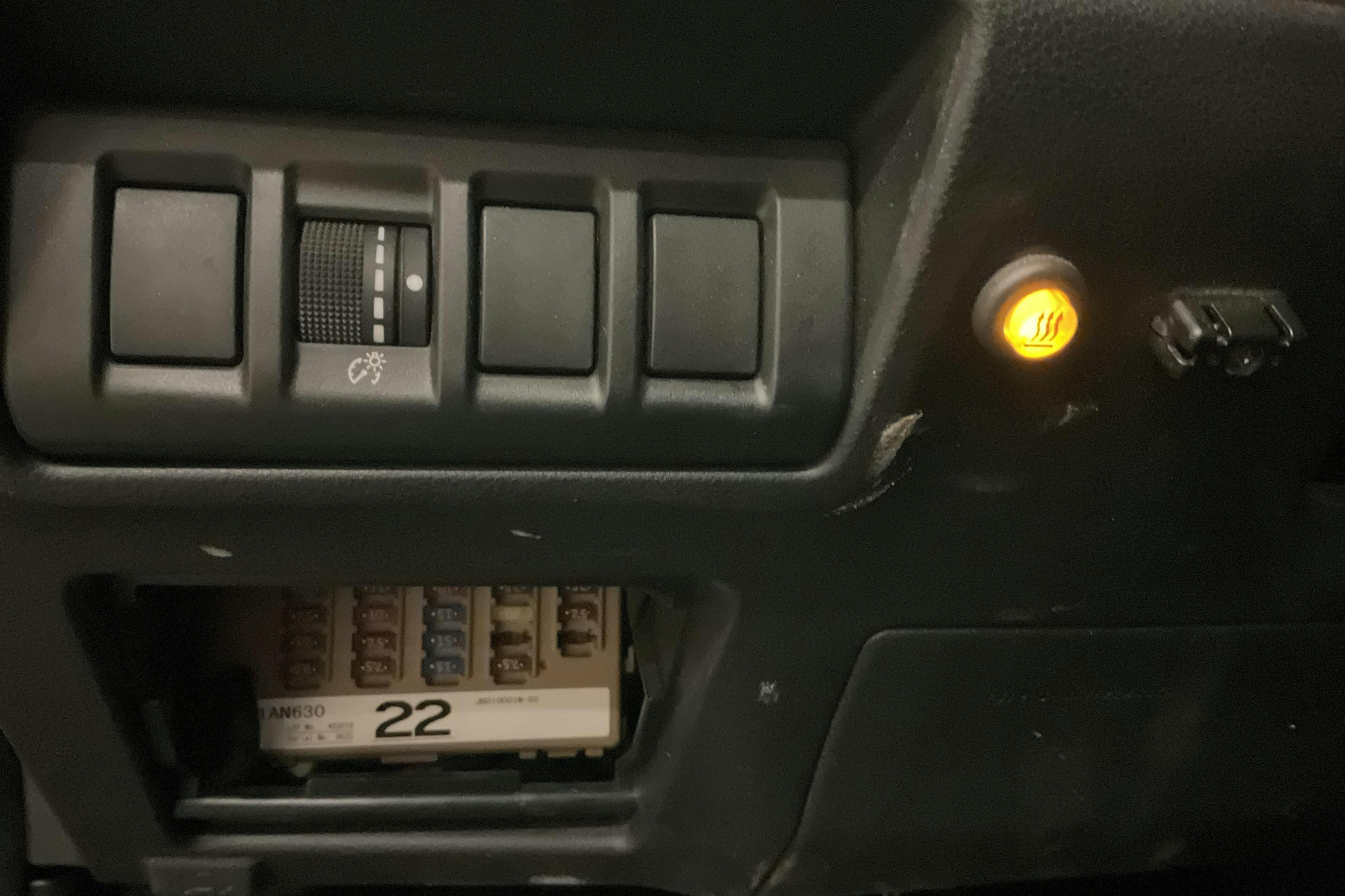 Vehicle Image 13