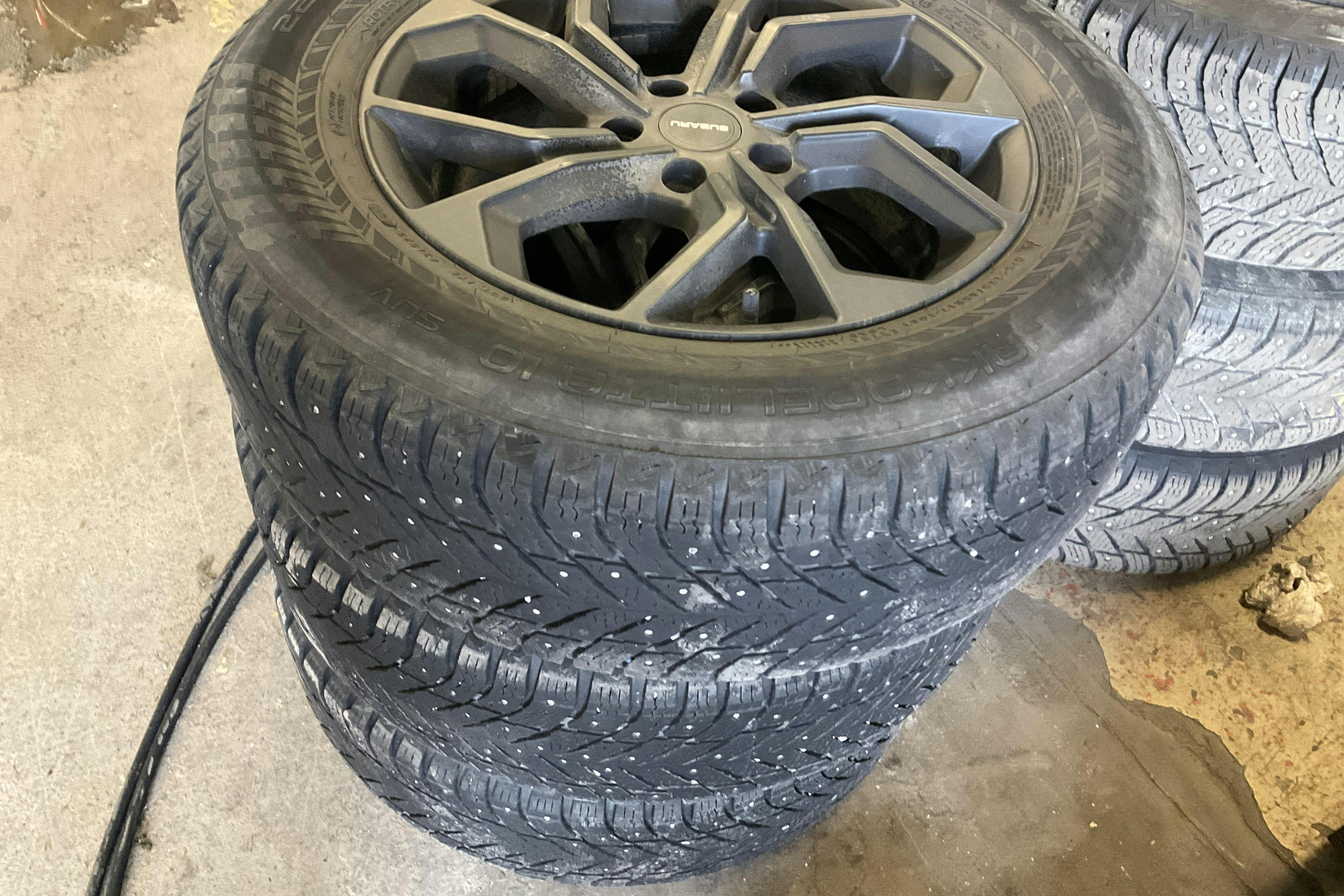 Vehicle Image 15