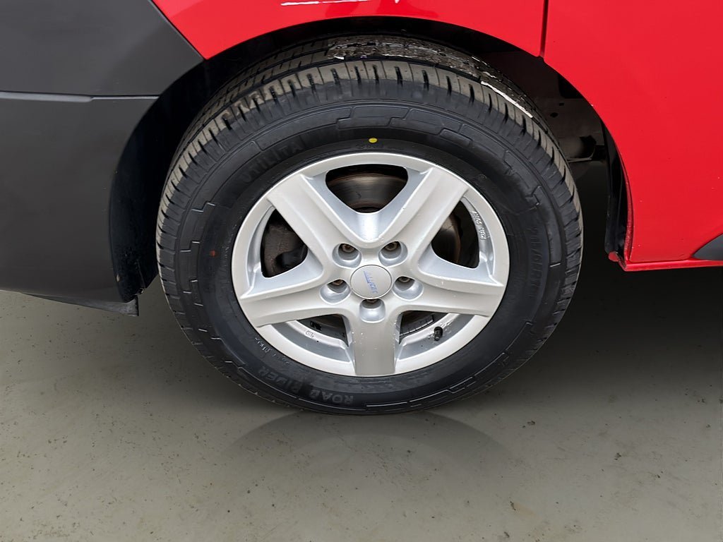 Vehicle Image 26