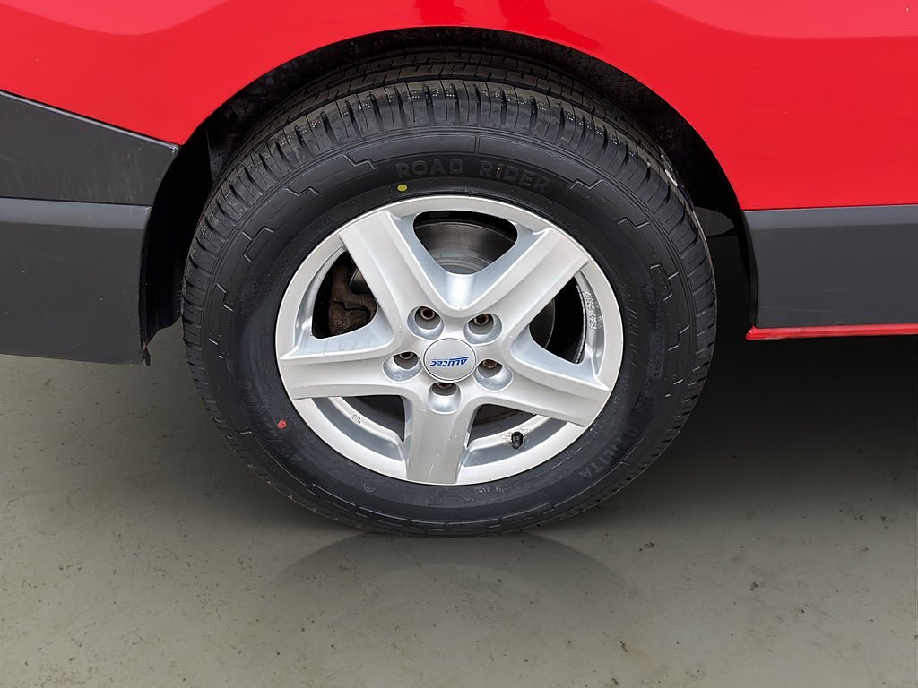 Vehicle Image 28