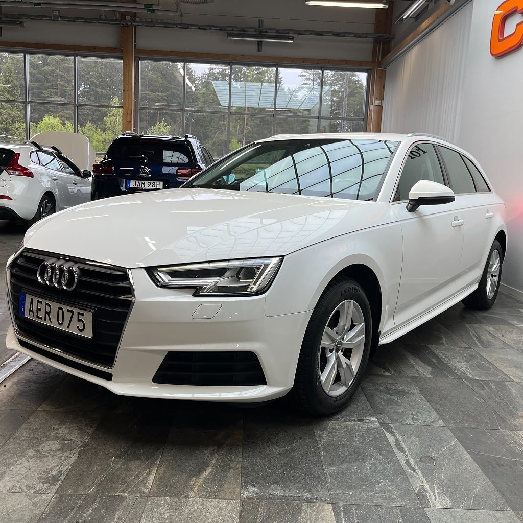 Vehicle Image 6