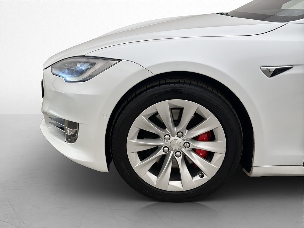 Vehicle Image 30