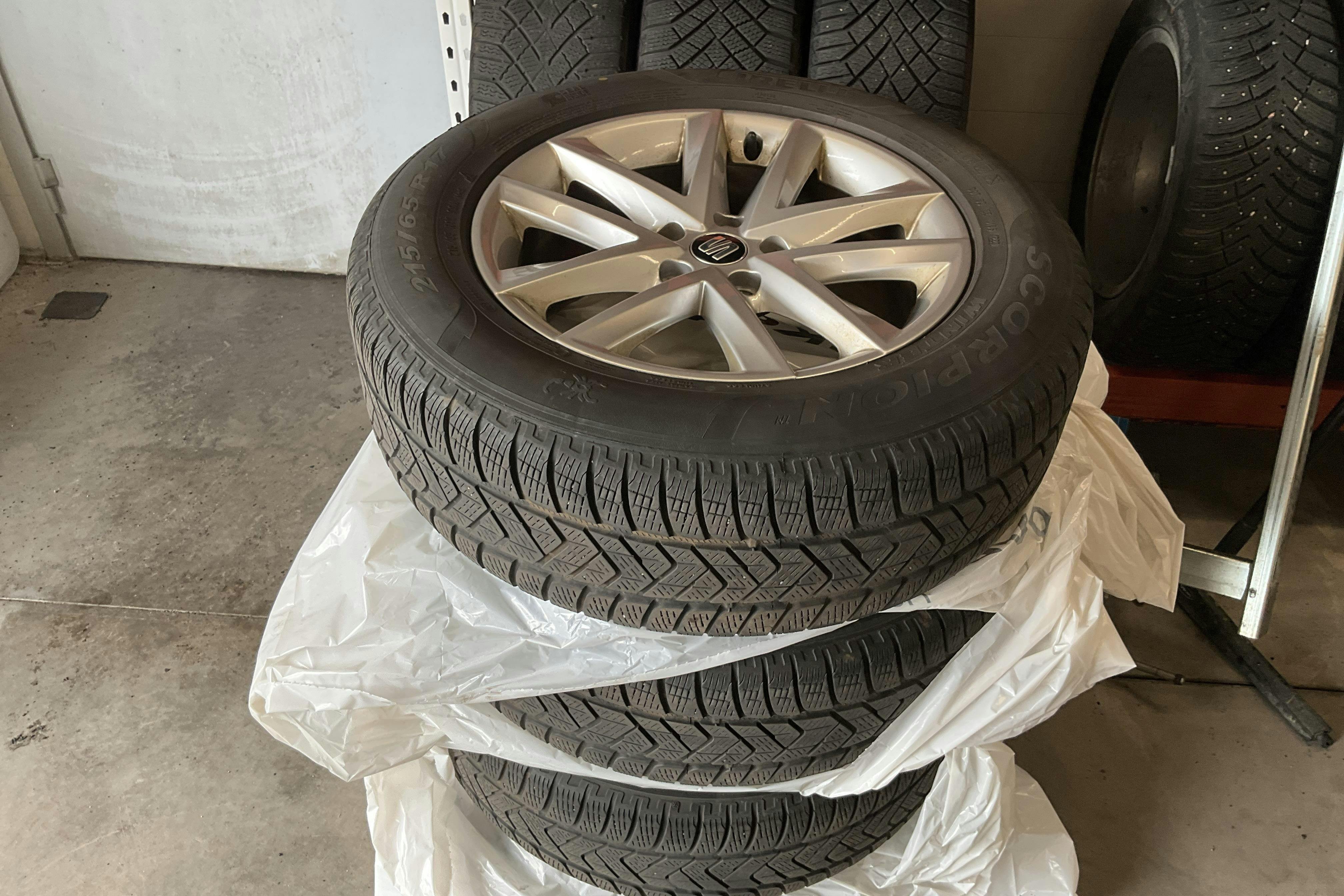 Vehicle Image 14
