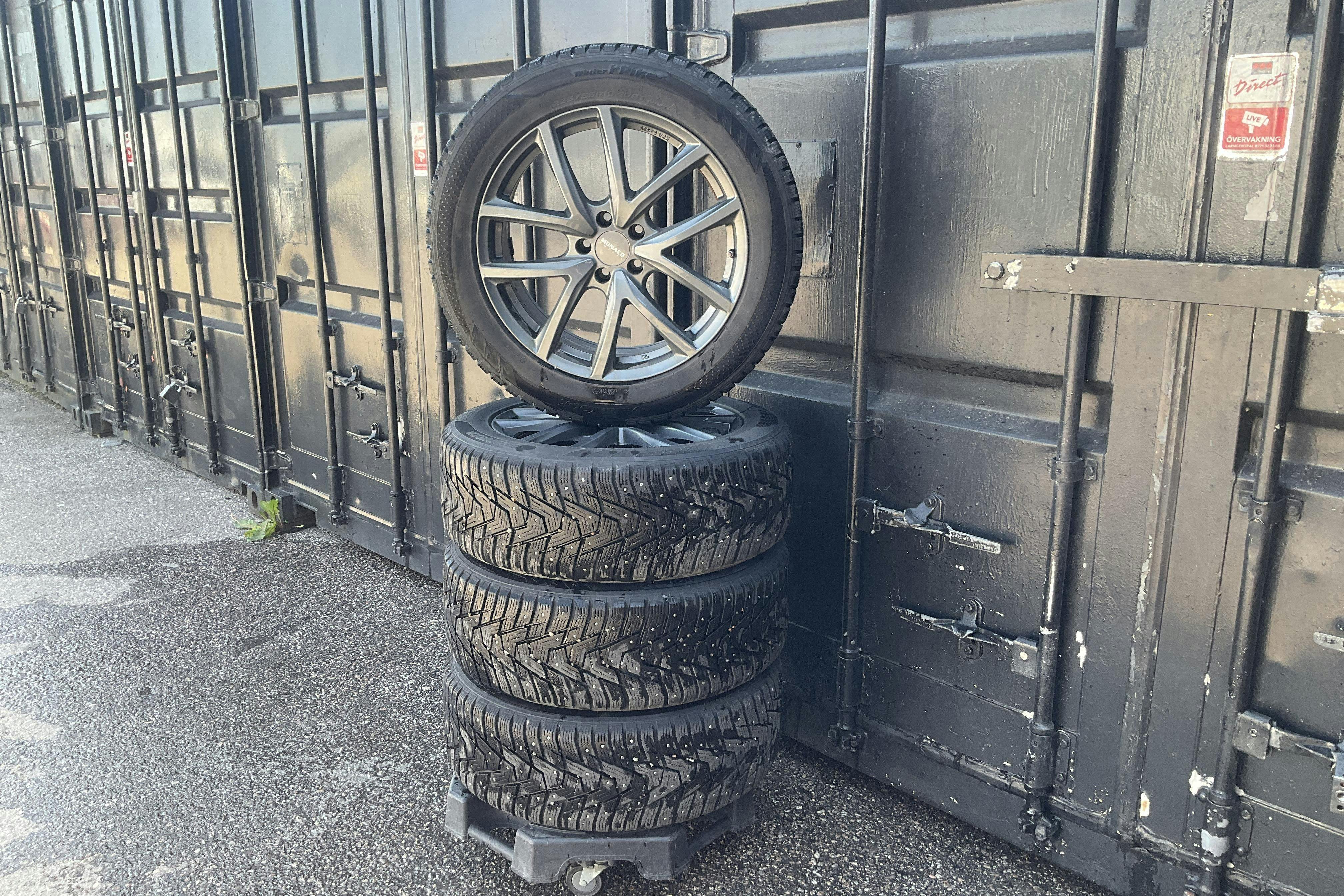 Vehicle Image 21