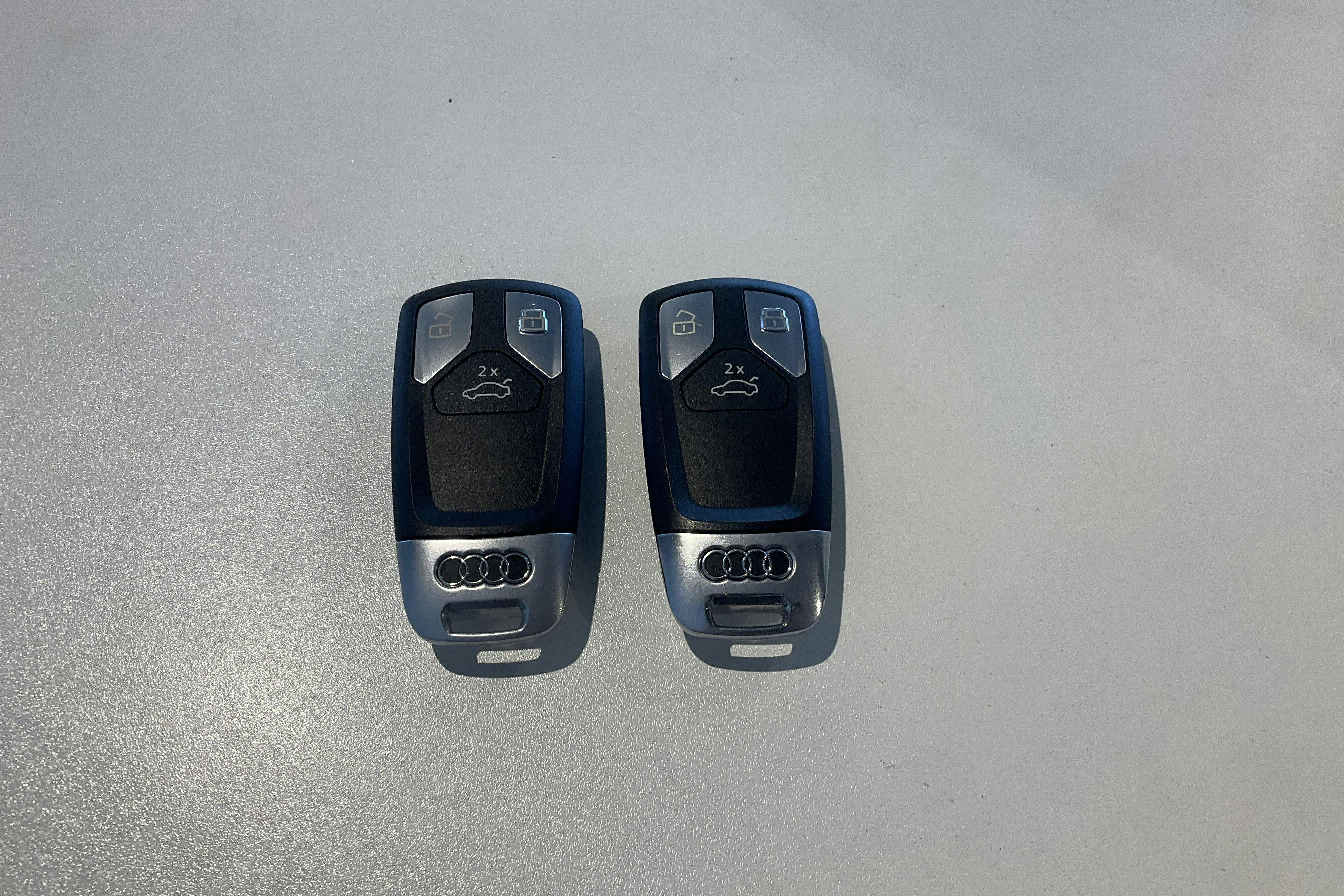 Vehicle Image 18