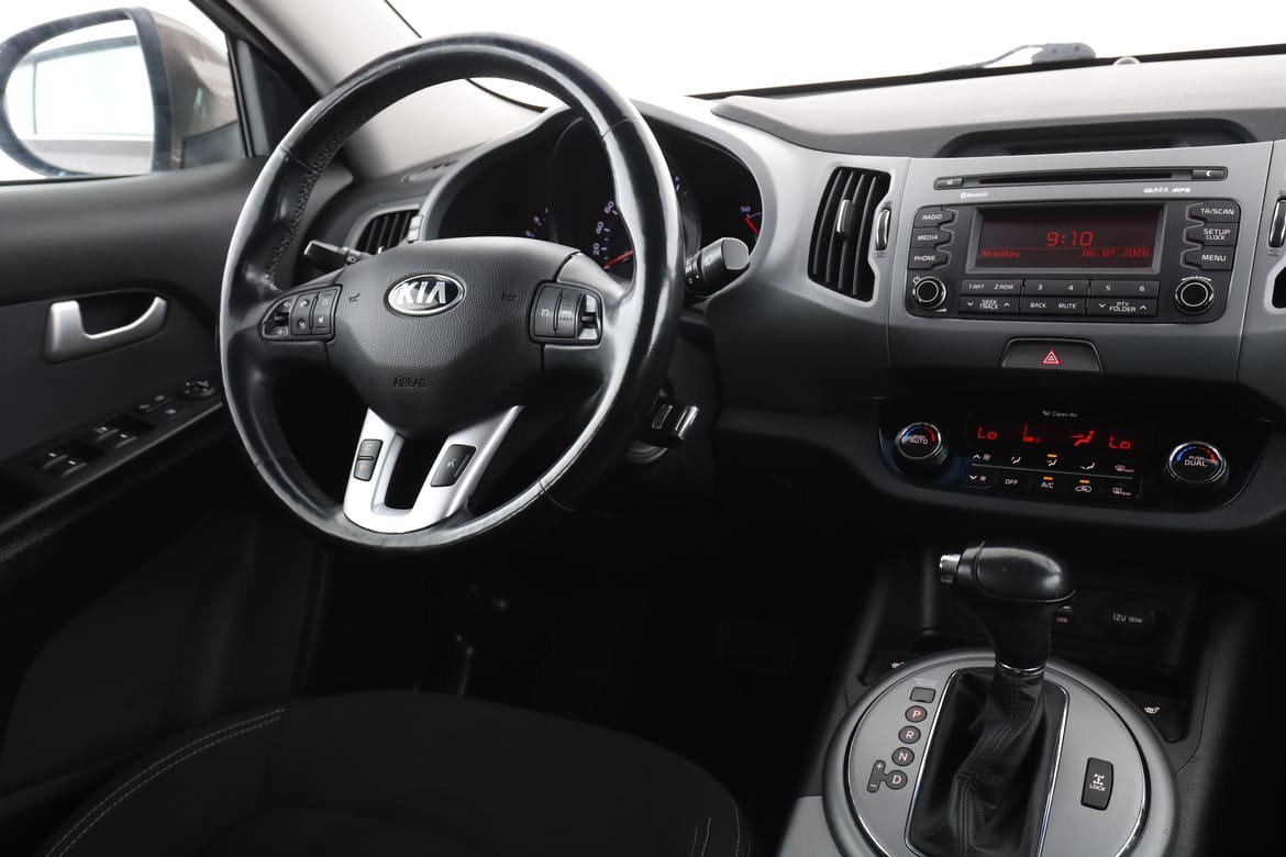 Vehicle Image 14