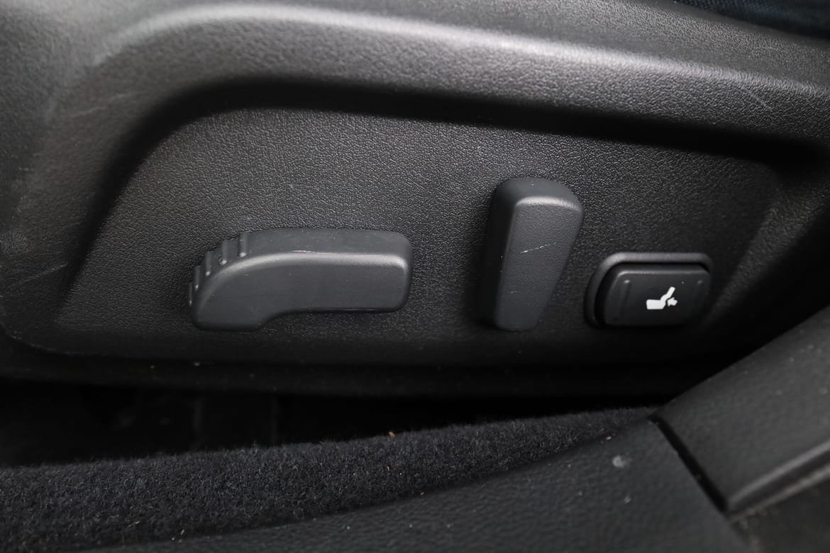 Vehicle Image 32