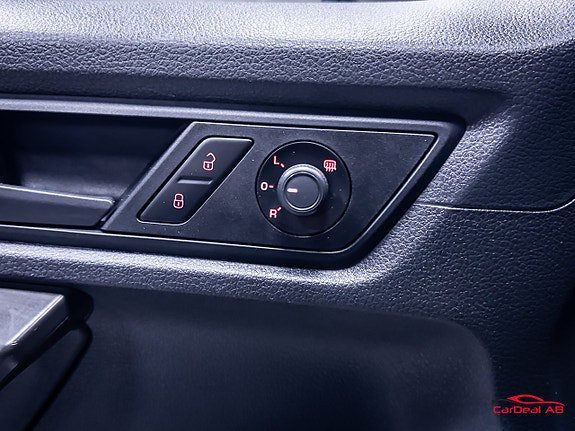 Vehicle Image 27