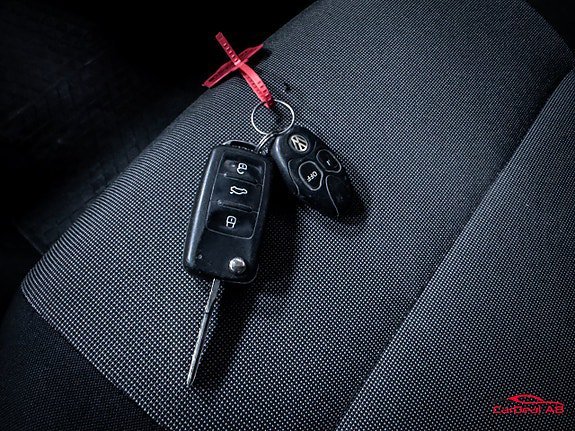 Vehicle Image 29